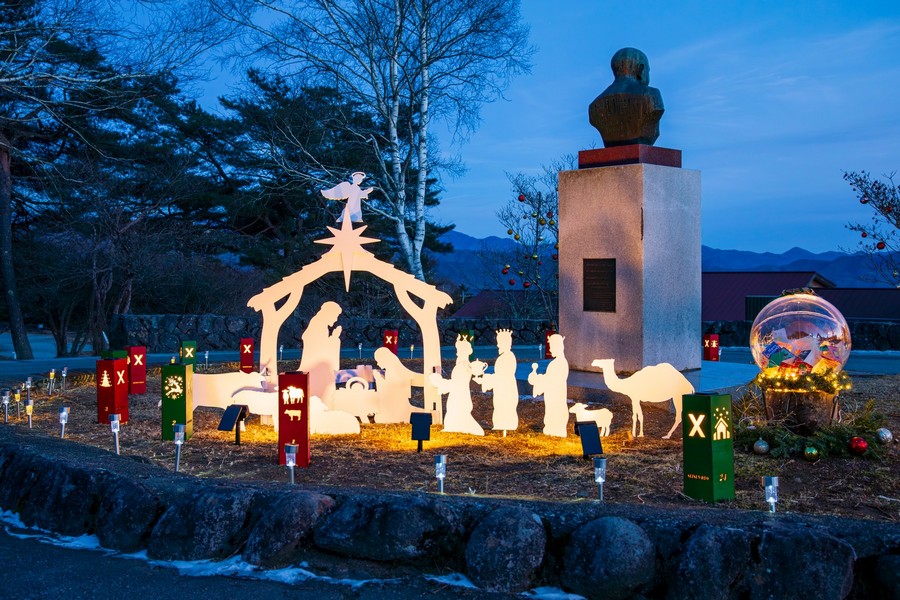 本館ロータリーのネイティビティ