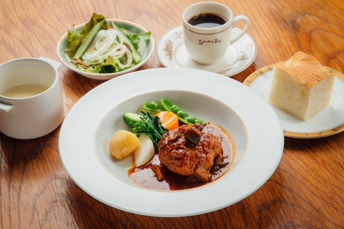 清泉寮 本館レストラン